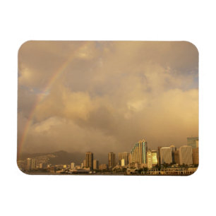Imán Arcoíris sobre Honolulu, Hawái, EE. UU. 3