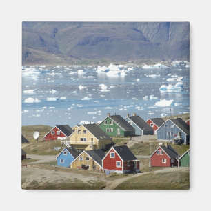 Imán Arquitectura colorida de la ciudad, Narsaq,
