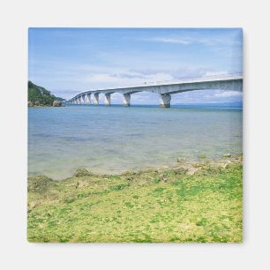 Imán Asia, Japón, Okinawa, Puente Kouri
