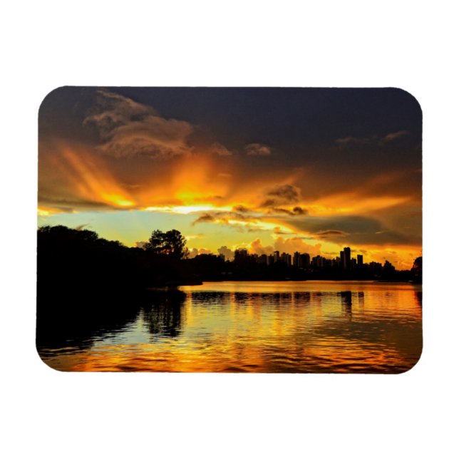 Imán Atardecer En La Ciudad De Londrina, Brasil (Horizontal)