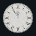 Imán B&W de reloj numérico romano<br><div class="desc">Un diseño de estilo vintage de bonito impreso en placas decorativas,  mousepads,  castradoras,  imanes,  botones y más. Ideal para bodas y duchas de novias.</div>