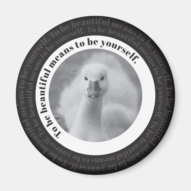 Imán Baby Swan Be Yourself Black & White Photo (Frente)