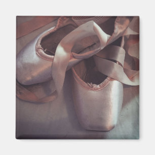 Imán Ballet Shoes