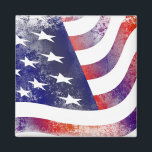 Imán Bandera Americana Fachada Al Estilo Grunge Patriót<br><div class="desc">Estrellas de Guay de estilo grunge y rayas de bandera patriótica estadounidense. Blanco rojo y azul con un aspecto descolorido y angustiado.</div>