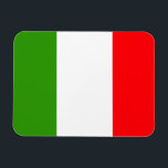 Imán Bandera de Italia<br><div class="desc">¡El diseño original de la bandera parece como si estuviera pintado! ¡Conmemorar sus viajes por el mundo, celebrar su herencia o mostrar a todos lo mucho que ama su casa! Esta imagen está disponible en una variedad de productos. Consulta todos nuestros otros diseños en http://www.zazzle.com/zipperedflags ¿Tienes alguna solicitud o preguntas?...</div>
