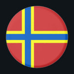 Imán Bandera de Orkney<br><div class="desc">Magnet con diseño con bandera del histórico condado de Orkney,  en Escocia,  Gran Bretaña; bandera roja con cruz nórdica azul y amarilla</div>