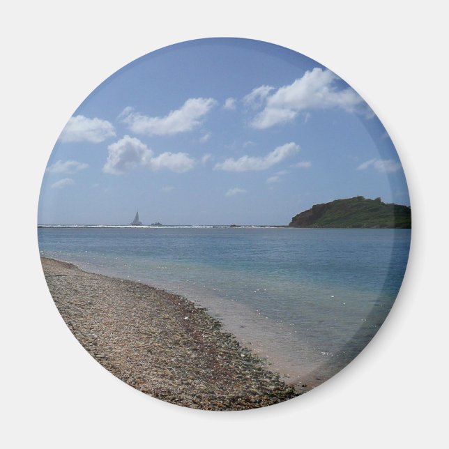 Imán Barco de vela a la distancia en Santo Tomás (Frente)