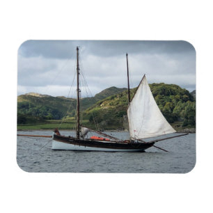 Imán Barco de vela en Loch Crinan, Escocia