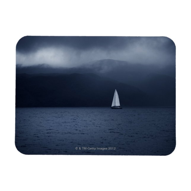 Imán Barco de vela en un clima tormentoso en Escocia (Horizontal)