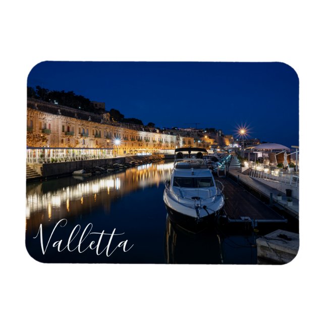 Imán Barrio costero de La Valeta con pequeño puerto (Horizontal)