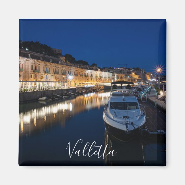 Imán Barrio costero de La Valeta con un pequeño puerto  (Frente)
