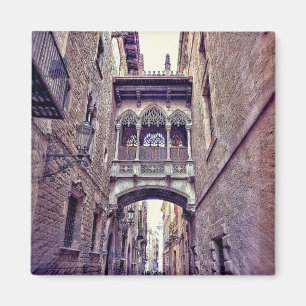 Imán barrio gótico en Barcelona, España