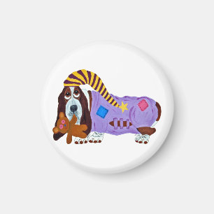 Imán Basset Hound en pijama con oso de peluche