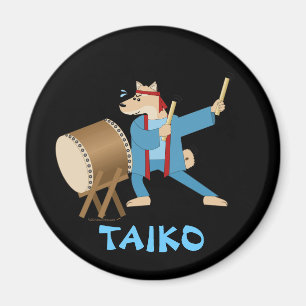 Imán Batería de Taiko del perro del dibujo animado del