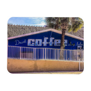 Imán Beba el sueño del CAFÉ más tarde