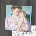 Imán Bebé somnoliento | Mary Cassatt<br><div class="desc">Sleepy Baby (1910) de la impresionista estadounidense Mary Cassatt. El arte original es un retrato pastel de una madre sosteniendo a su bebé dormido. Utilice las herramientas de diseño para agregar texto personalizado o personalizar la imagen.</div>