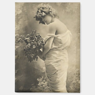 Imán Bella dama victoriana con flores cortadas