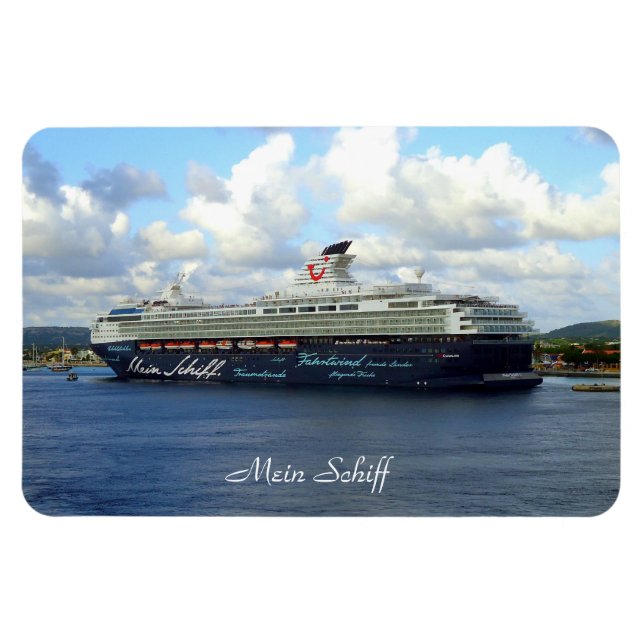 Imán Berthed en Bonaire Mein Schiff (Horizontal)