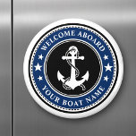 Imán Bienvenido a bordo de tu barco Anchor Stars Naval<br><div class="desc">Un imán redondo elegante en blanco,  negro y azul marino con un ancla náutica personalizado con estrellas y tu texto personalizado de "Welcome Aboard" y tu nombre de barco u otro texto deseado. Personalizar con tu color de fondo favorito y mucho más. Hace un gran regalo para cualquier ocasión.</div>