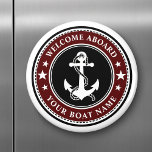 Imán Bienvenido a bordo de tu nombre de barco Anchor St<br><div class="desc">Un imán redondo elegante,  negro,  blanco y rojo profundo,  con un ancla náutica personalizado con estrellas y tu texto personalizado de "Welcome Aboard" y tu nombre de barco u otro texto deseado. Personalizar con tu color de fondo favorito y mucho más. Hace un gran regalo para cualquier ocasión.</div>