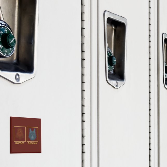Imán Bigfoot & Dogman Magnet (In situ (casillero))