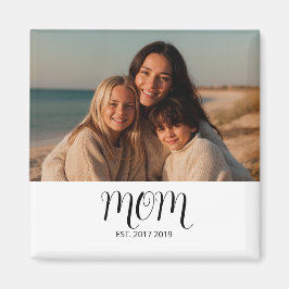 Imán Black Graceful Script Mom Established Photo Gift