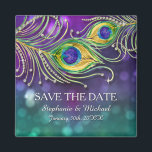 Imán Boda de plumas de pavo real con joyas Guardar la f<br><div class="desc">Coincidir con Save the Date Magnets para familia y amigos. ¿Quieres un elegante y festivo Boda Fiesta con el tema de la piel de pavo real que sea elegante y hermoso? Este diseño está hecho con plumas de pavo real de color acuático a mano adornadas con joyas de diamante de...</div>