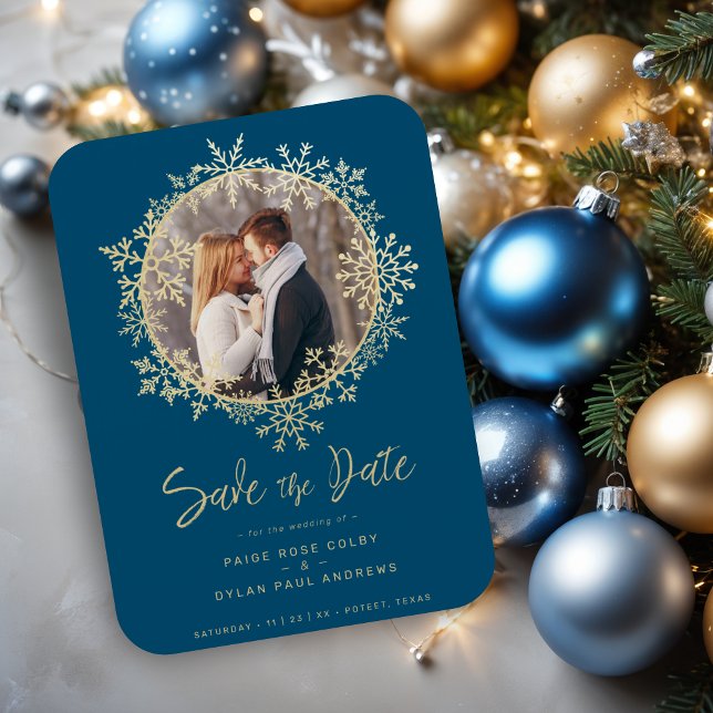 Imán Boda del marco de la foto de Wreath con los encant (Lovely Gold Snowflakes Wreath Photo Frame Wedding Magnets as a Save the Dates Cards.)