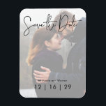 Imán Boda fotográfica mínima Guardar la postal de fecha<br><div class="desc">Este diseño es mínimo,  con la foto de la pareja resaltada con un overlay blanco transparente. Creado por Simply Farmhouse Press.</div>