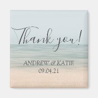 Boda hawaiano antiguo frente a la playa Gracias