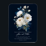 Imán Boda Peony azul y blanco<br><div class="desc">Diseño Boda de peones florales azules y blancos,  fondo azul</div>