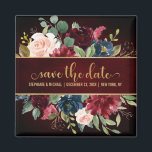 Imán Boho ruidoso floral de la Marina Roja borgoñona sa<br><div class="desc">Acuarela Borgoña Marina Roja Floral Rústica Boho Wedding Salva el imán de fecha. Perfecto para una boda de otoño. El diseño presenta un impresionante ramo de burdeos / Marsala , melocotón , flores navales / rosas con hojas a juego. Encuentre más diseños y variaciones coincidentes en mi tienda "blissweddingpaperie". Y...</div>