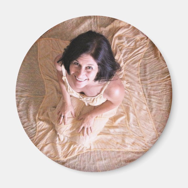 Imán Brunette dressThunder_Cove (Frente)