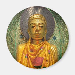 Imán Buda de Oro en el templo