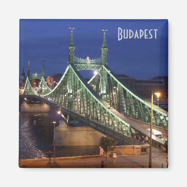 Imán Budapest - Puente de la Libertad de noche (Frente)
