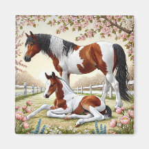 Caballo Hermoso y Potro en una Huerta en Flor