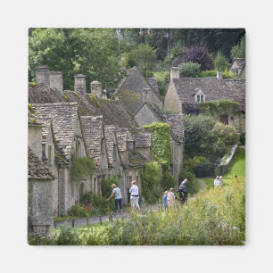 Imán cabañas de piedra de Cotswold en el pueblo de