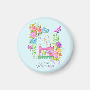 Imán Cadena de teclas azul de monograma floral de cinta