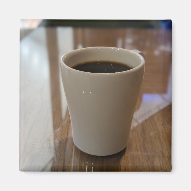 Imán Café en Helsinki (Frente)