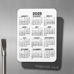 Imán Calendario 2025 - Básico Mínimo<br><div class="desc">Calendario 2025 - perfecto para usar en su cocina o en su oficina. Un calendario mínimo básico de 12 meses con un fondo de color sólido.</div>