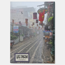 Calle Brumosa de Vietnam, Fecha Personalizable