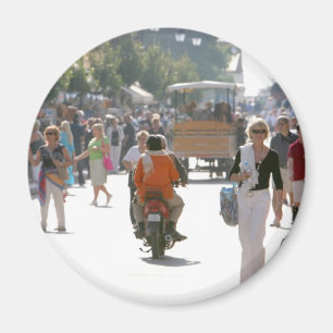 Imán Calle ocupada en Katakolon, Grecia