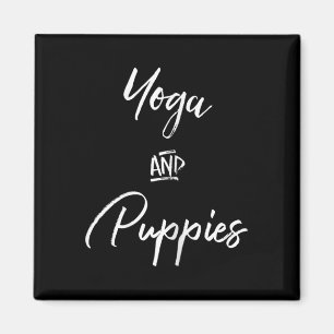 Imán Camiseta de Yoga y Cachorros, namastay En Casa Con