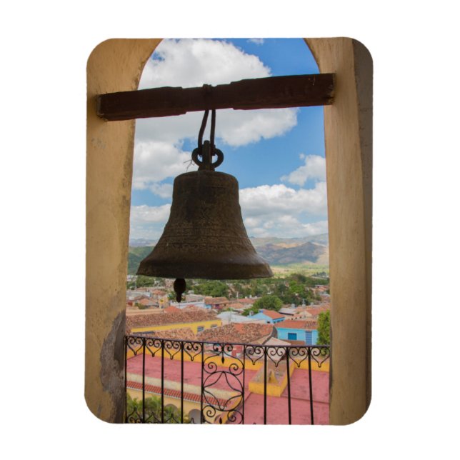 Imán Campana en una torre de iglesia, Cuba (Vertical)