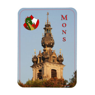 Imán Campanario de Mons durante eclipse