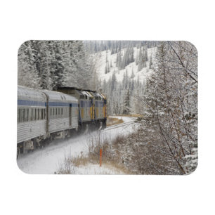 Imán Canadá, Alberta. Tren de nieve de VIA Rail entre
