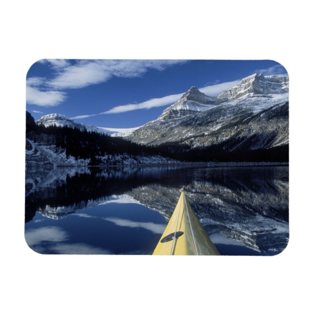 Imán Canadá, Columbia Británica, Banff. Proa de kayak e (Horizontal)