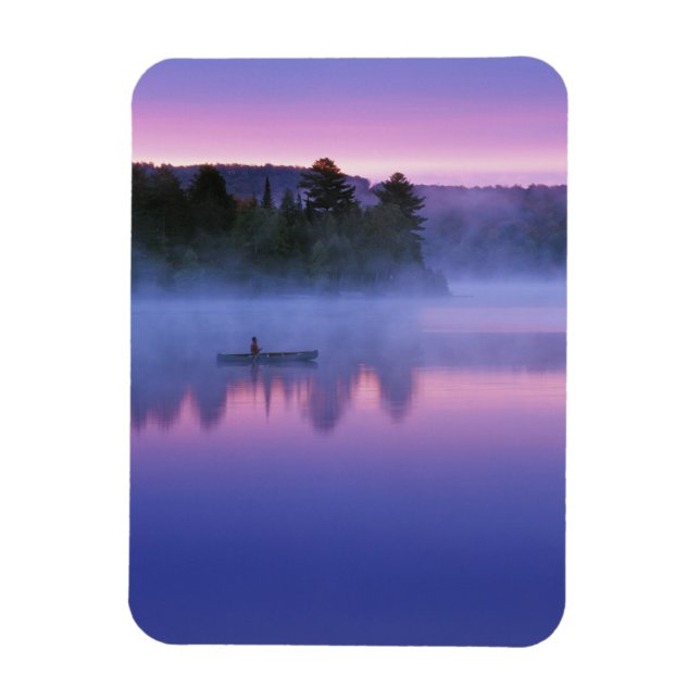 Imán Canadá, Ontario, Algonguin Park, Canoista en (Vertical)