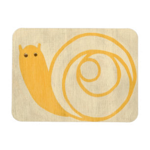 Imán Caracol amarillo en fondo crema