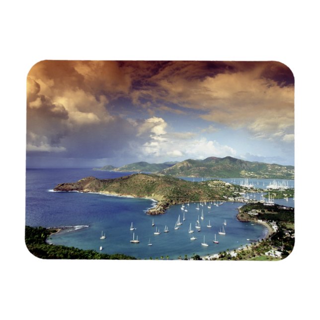 Imán Caribe, Antigua. (Horizontal)